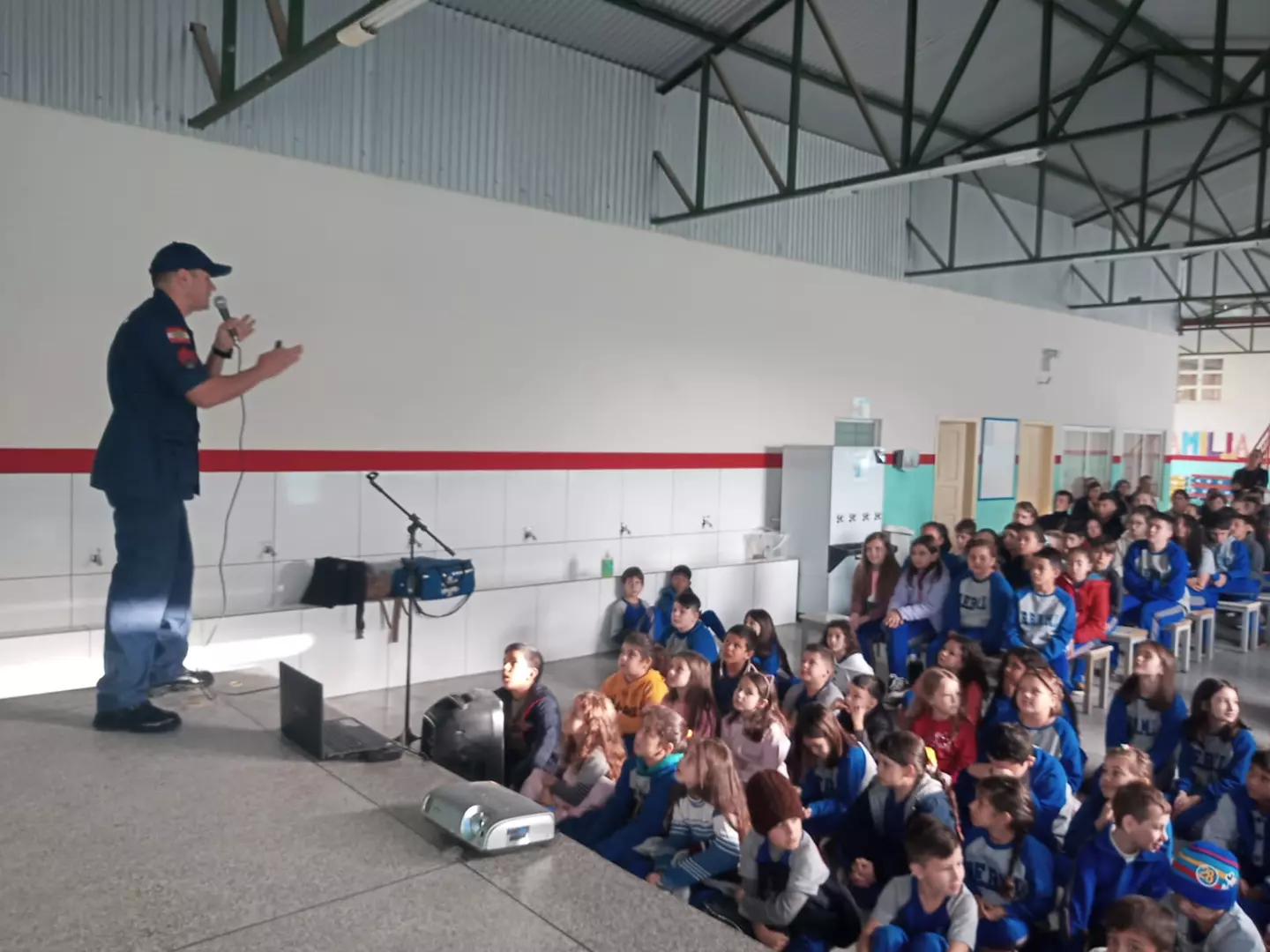 Corpo de Bombeiros de Mafra realiza palestra sobre Segurança nas Escolas